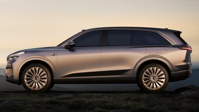 花30万买个大三排SUV，能有一个不再将就的选择吗？